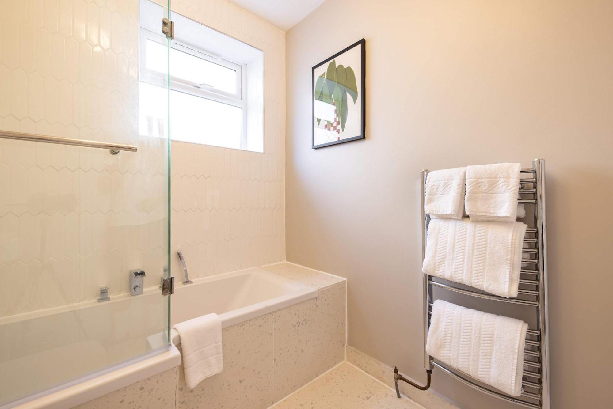 The Fulham Bolthole - Beckoning 2bdr Flat With Garden Apartment London