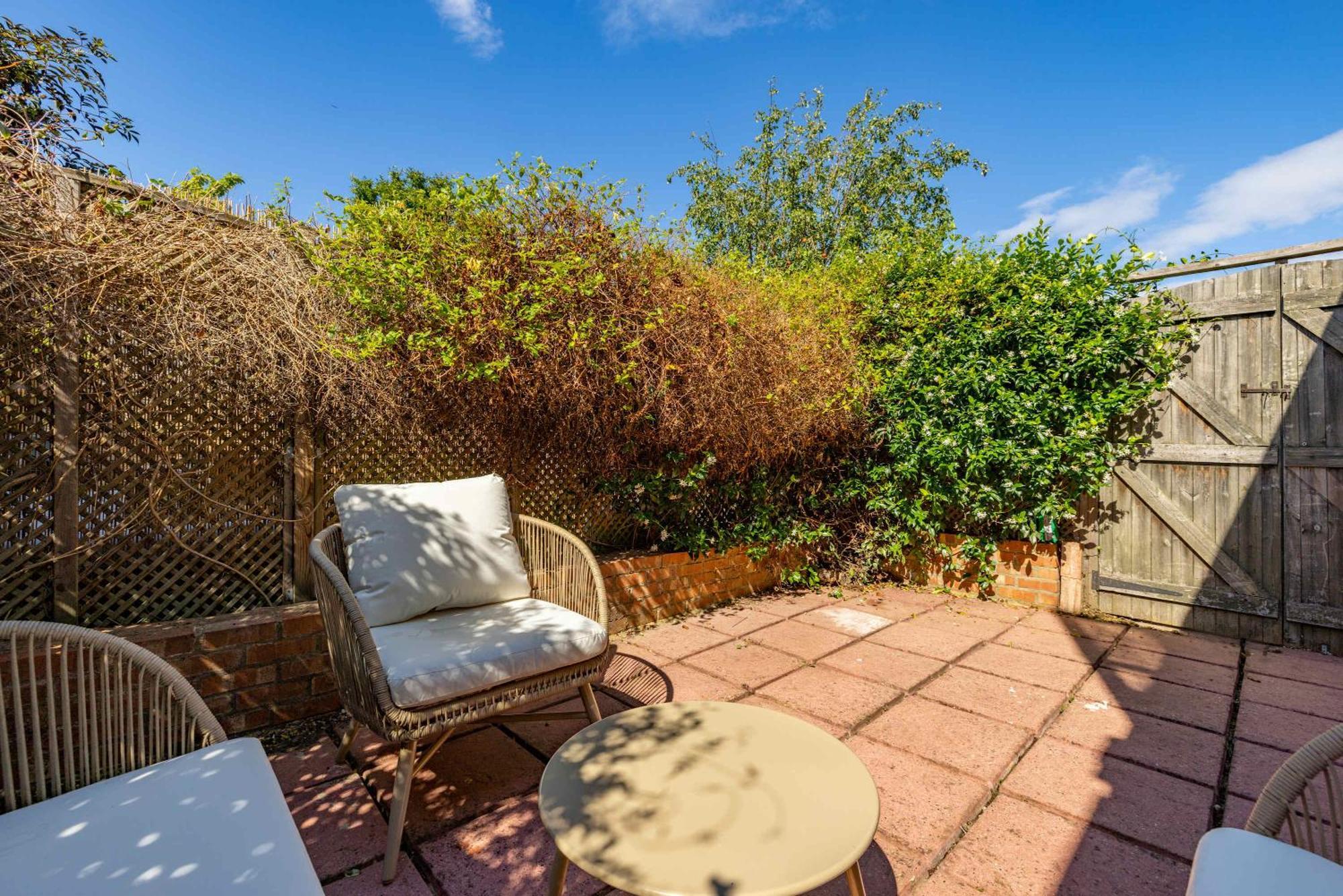 The Fulham Bolthole - Beckoning 2bdr Flat With Garden * London
